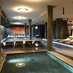 Leonardo Da Vinci Wellness 3* ביביונה