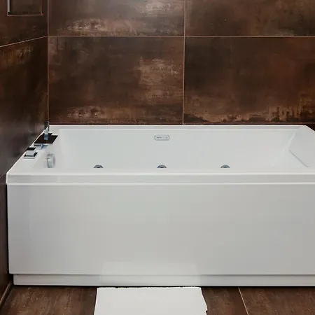 Leonardo Da Vinci Wellness Отель 3*