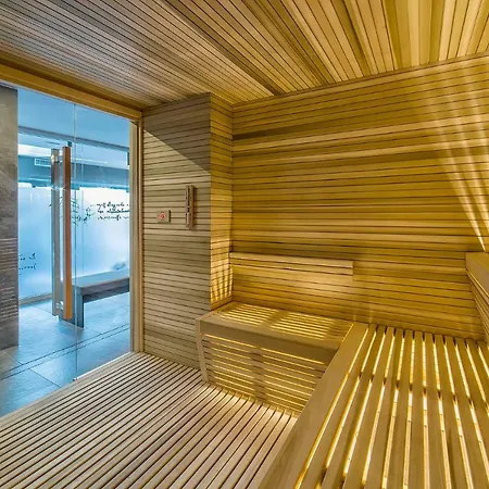 Leonardo Da Vinci Wellness Otel Bibione