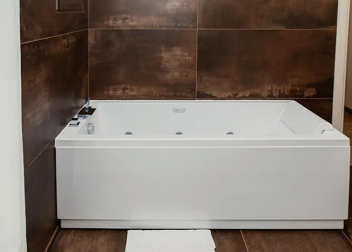 Leonardo Da Vinci Wellness Szálloda 3*